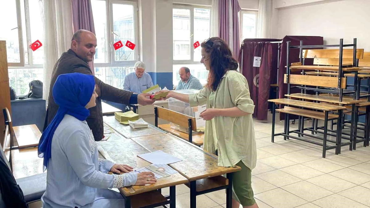 Sakarya\'da Cumhurbaşkanı seçimi için ikinci tur oylaması başladı