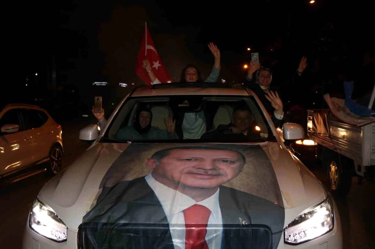 Samsun\'da Cumhurbaşkanı Erdoğan\'ın seçim zaferi kutlandı