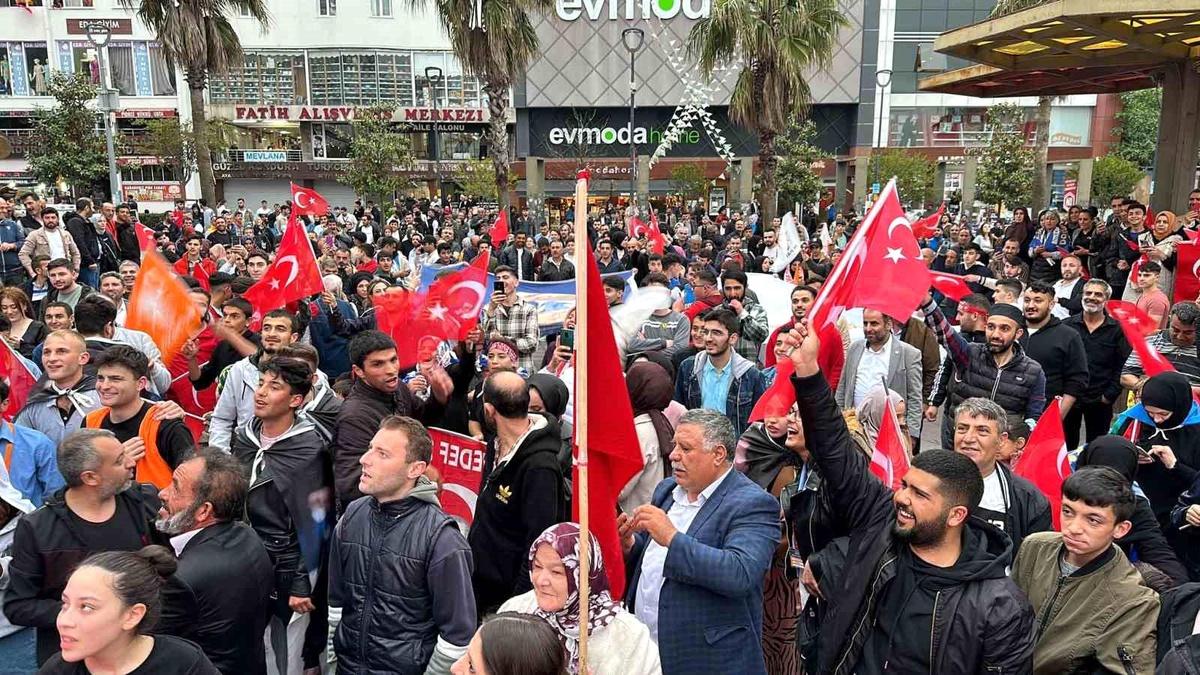 Silivri ve Arnavutköy\'de sevinç kutlamaları başladı