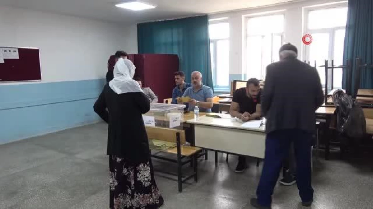 Şırnak\'ta 324 bin seçmen oy kullanıyor