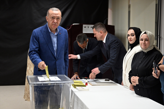 Son Dakika! Oyunu İstanbul'da kullanan Cumhurbaşkanı Erdoğan: Oylama çok seri bir şekilde bitecektir