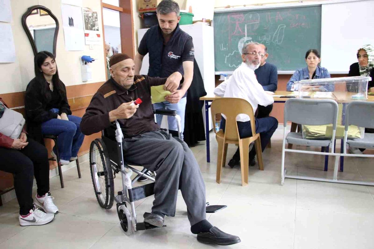 Tekirdağ\'da Engelliler Taşımalı Sistemle Oyunu Kullanıyor