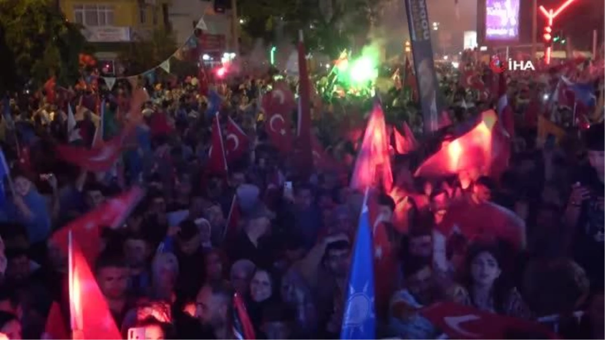 Adana\'da Erdoğan\'ın zaferi kutlandı