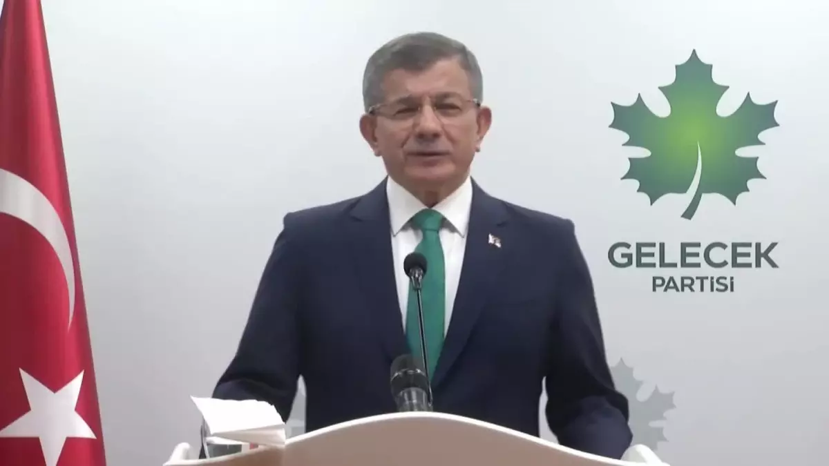 Ahmet Davutoğlu\'ndan seçim açıklaması