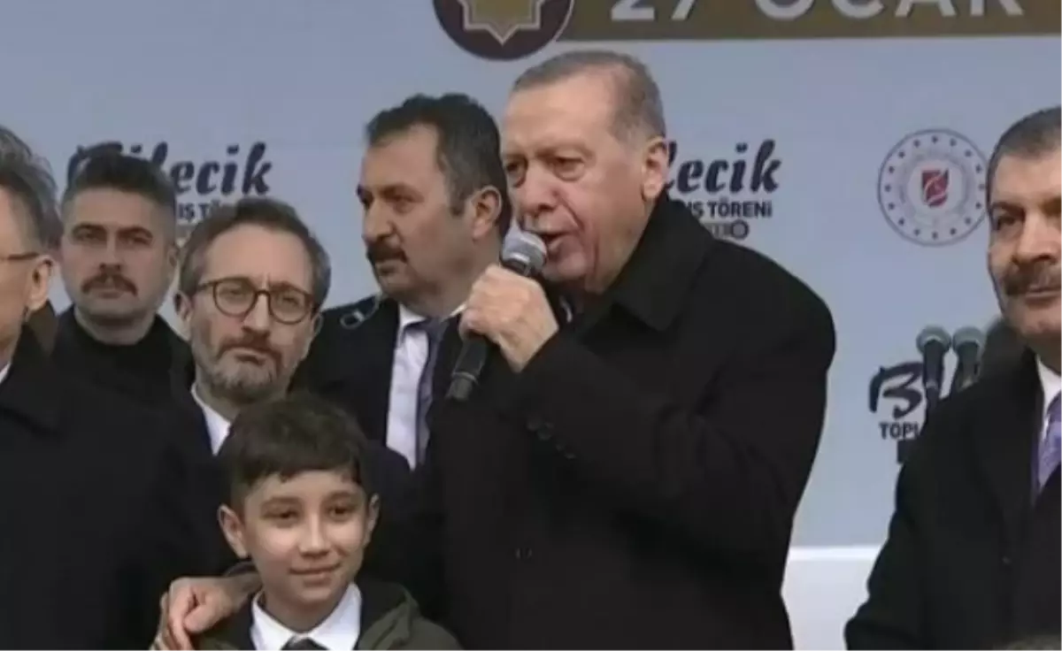 Ak Parti şarkısı olan 'Duyanlara Duymayanlara' şarkısını kim söylüyor? 'Duyanlara Duymayanlara' şarkısı kimin, kim söylüyor?