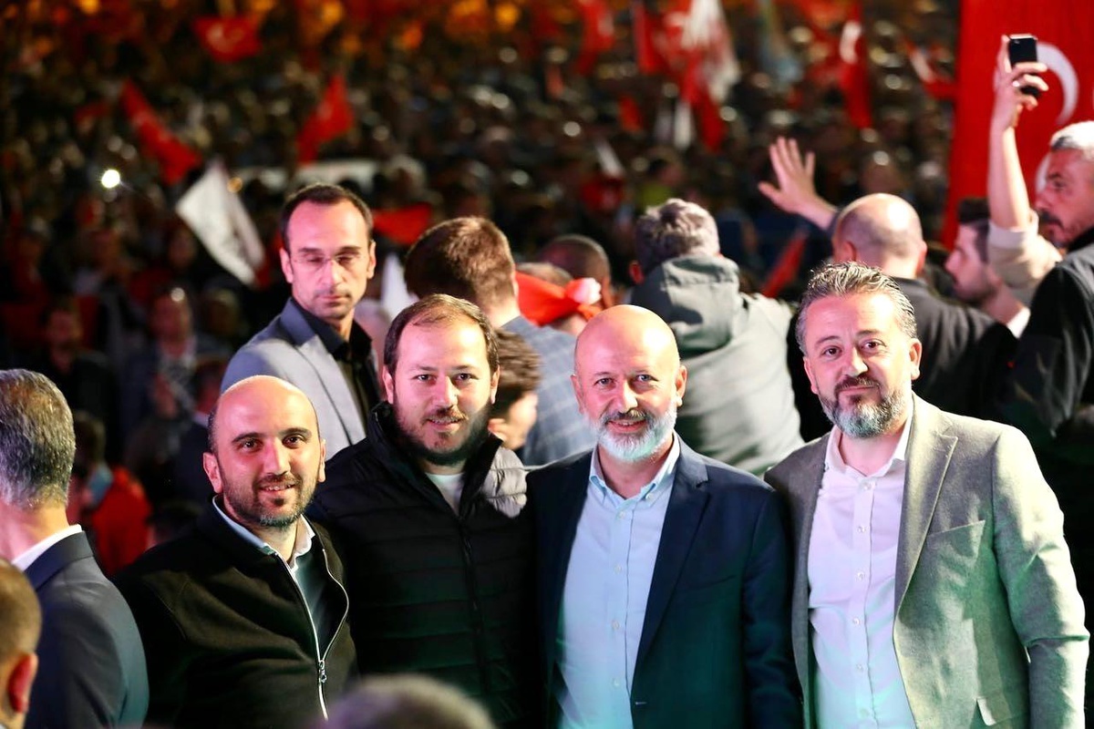 Kocasinan Belediye Başkanı Ahmet Çolakbayrakdar, Cumhurbaşkanı Erdoğan\'ı Tebrik Etti