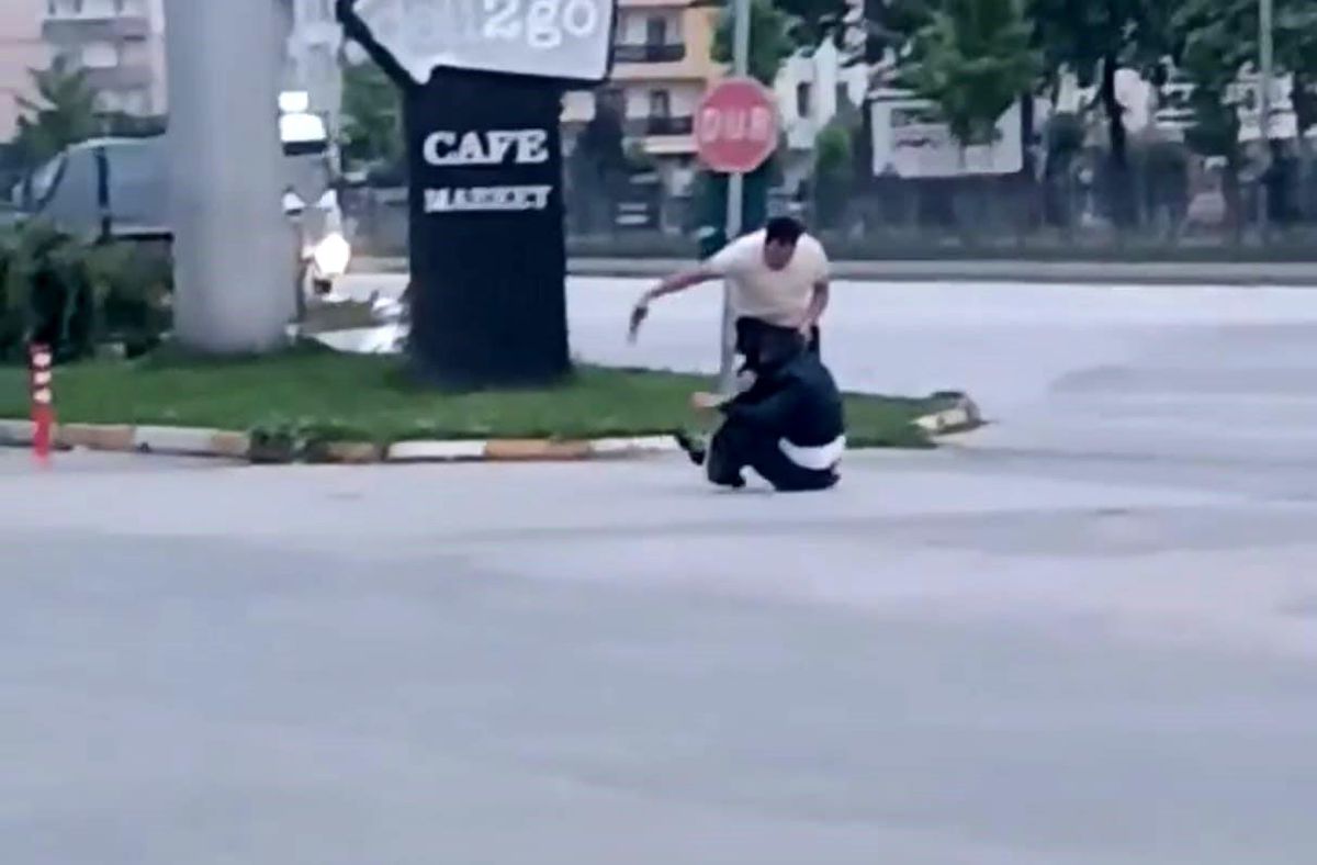Bursa İnegöl\'de Kavga ve Kovalamaca Amatör Kamerada