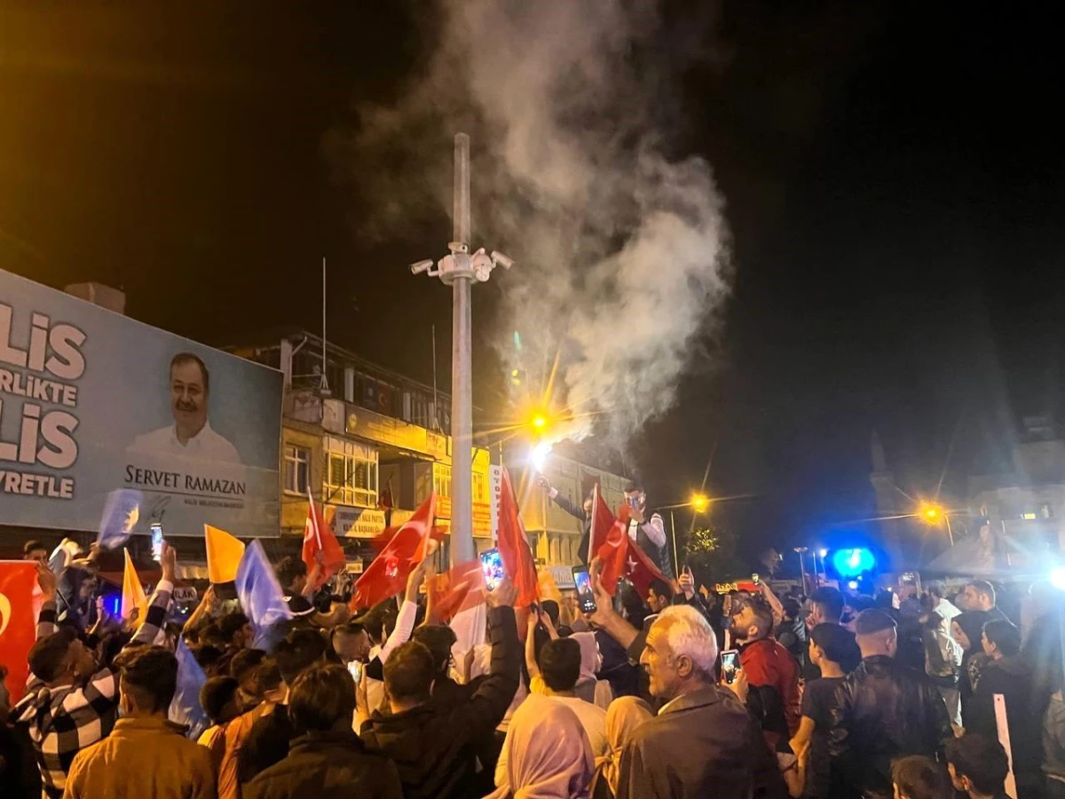 Erdoğan\'ın zaferi Kilis\'te coşkuyla kutlandı