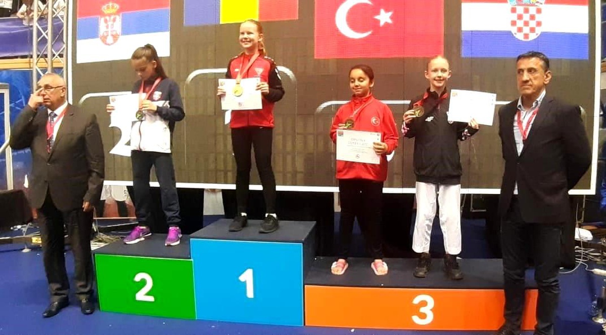 Eskişehirli Genç Sporcu Balkan Karate Şampiyonası\'nda Üçüncü Oldu