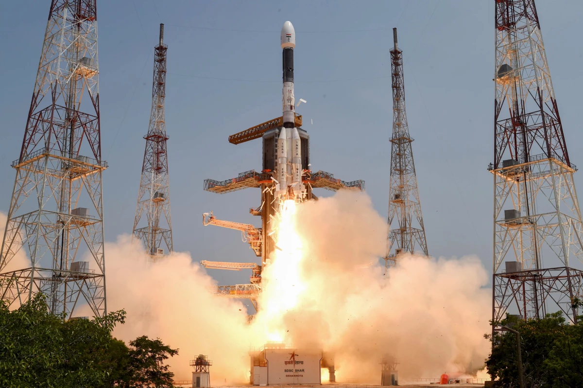 Hindistan Yeni Nesil Navigasyon Uydusunu Uzaya Fırlattı