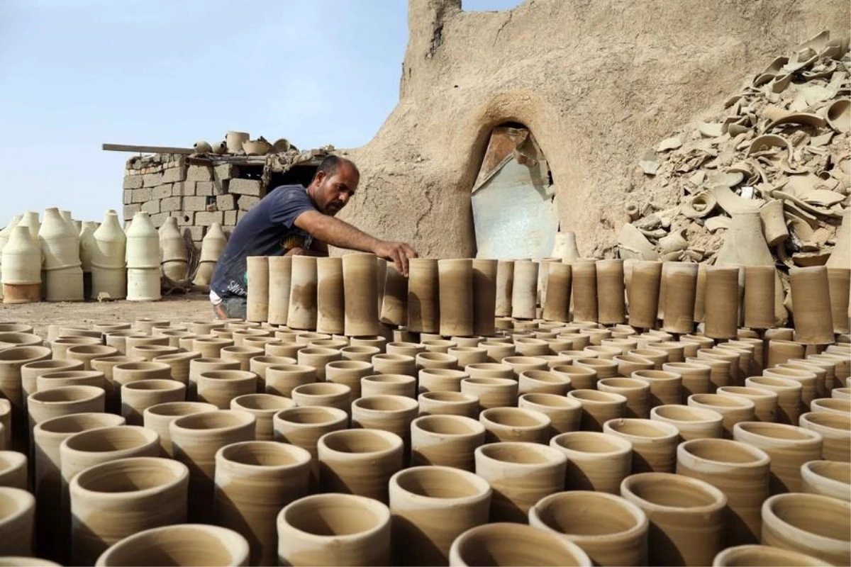 Irak\'ta Geleneksel Çömlekçilik Sanatı Mezopotamya\'nın İzlerini Taşıyor