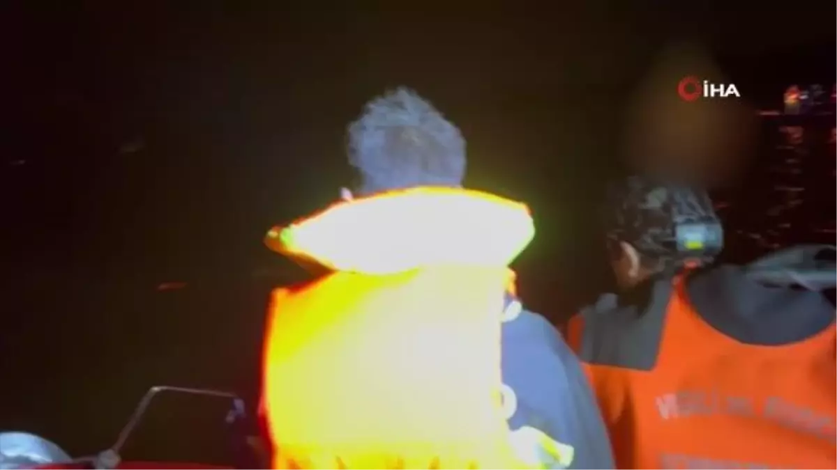 İtalya\'da turistleri taşıyan bot battı: 4 ölü