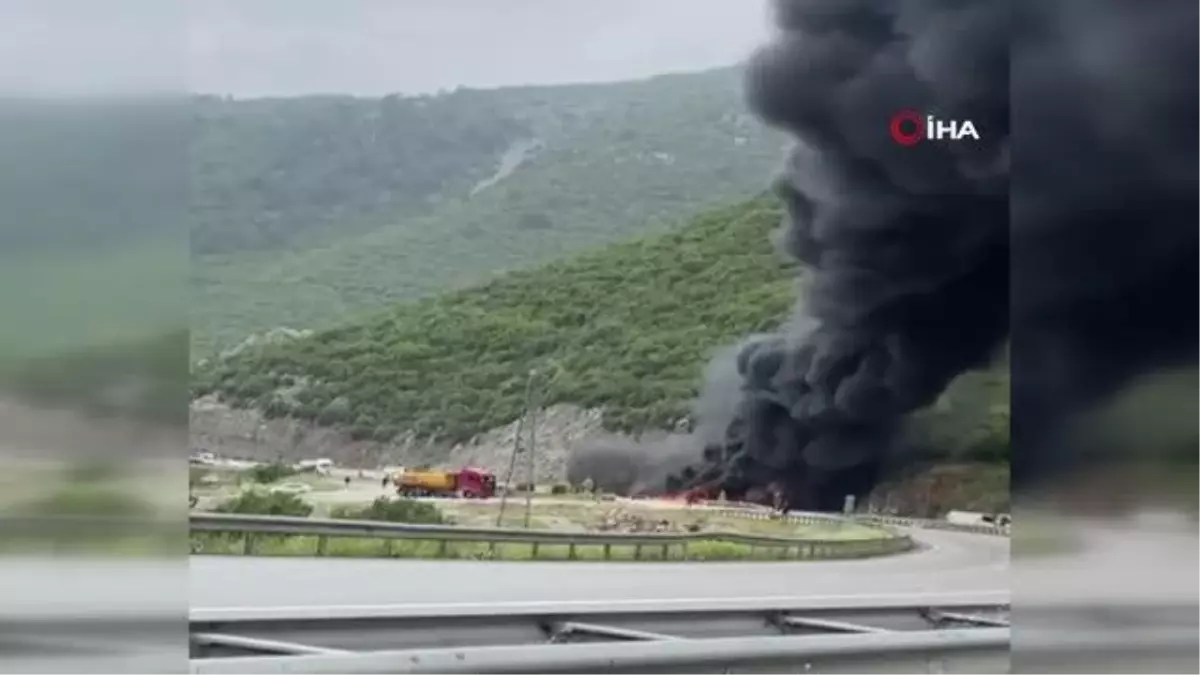 Kimyasal Yüklü Tır Kaza Yaptı, Alev Aldı