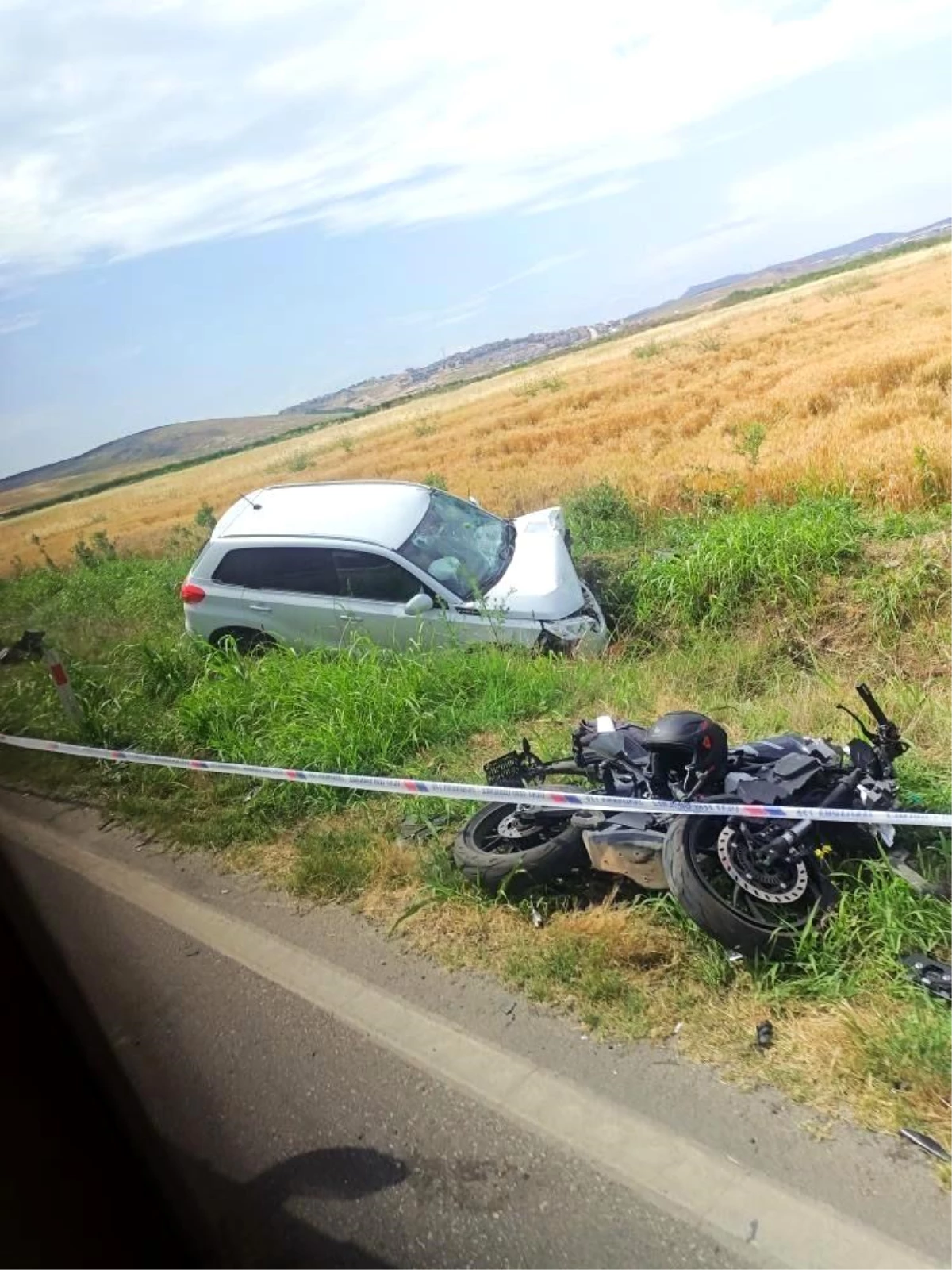 Otomobil ile çarpışan motosikletin sürücüsü hayatını kaybetti