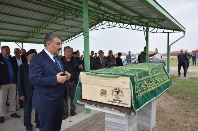 Sağlık Bakanı Fahrettin Koca'nın acı günü Sağlık Bakanı Fahrettin Koca'nın acı günü