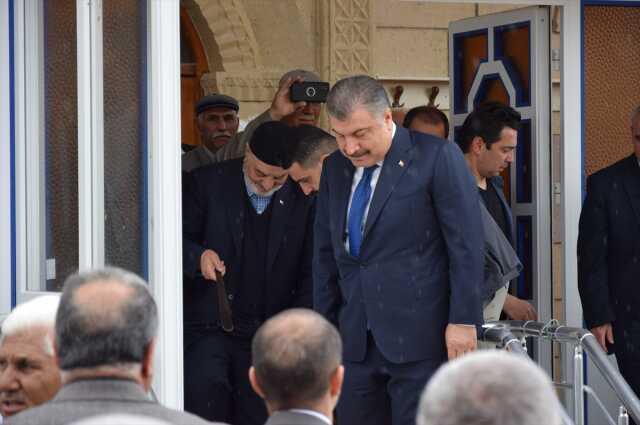 Sağlık Bakanı Fahrettin Koca'nın acı günü Sağlık Bakanı Fahrettin Koca'nın acı günü