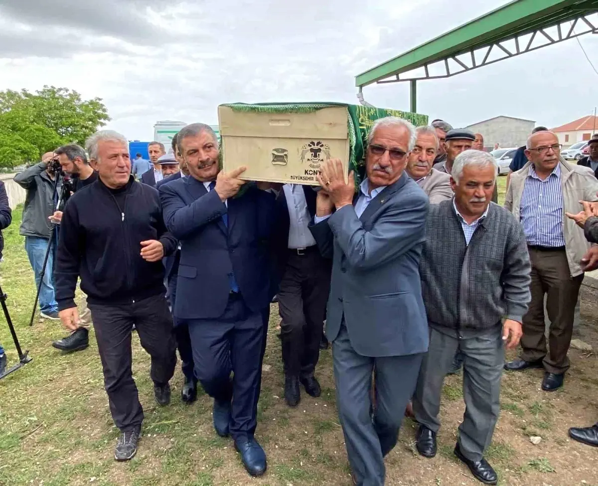 Sağlık Bakanı Fahrettin Koca\'nın Anneannesi Sultan Yaylalı Defnedildi