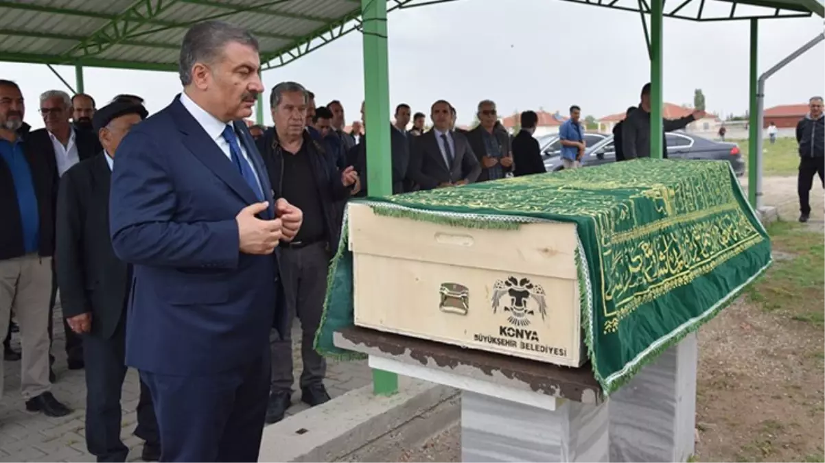Sağlık Bakanı Fahrettin Koca\'nın acı günü! Seçim günü vefat eden anneannesini defnettiler