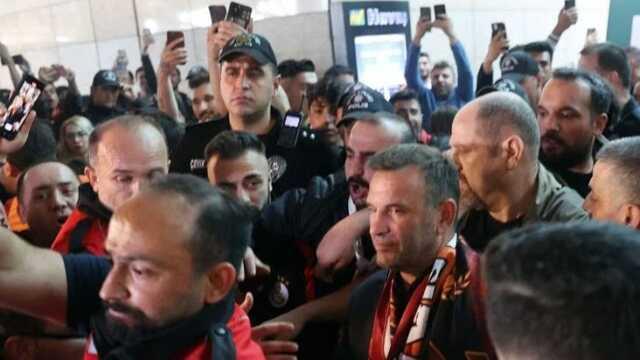 Taraftarlar akın etti! Galatasaray'a başkentte coşkulu karşılama