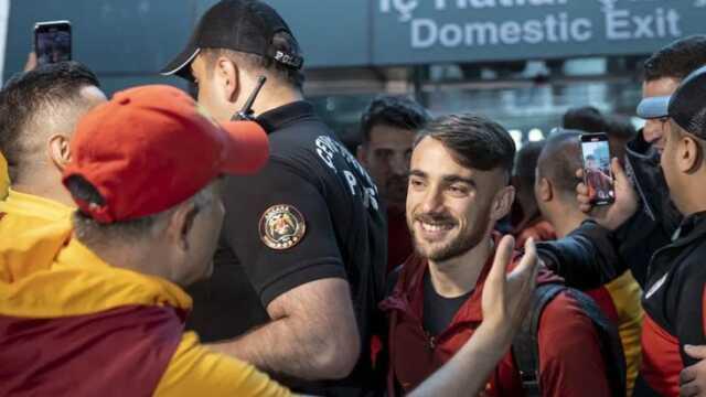 Taraftarlar akın etti! Galatasaray'a başkentte coşkulu karşılama