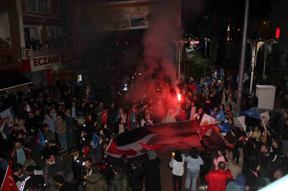 Türkelililer, Erdoğan\'ın zaferini kutladı