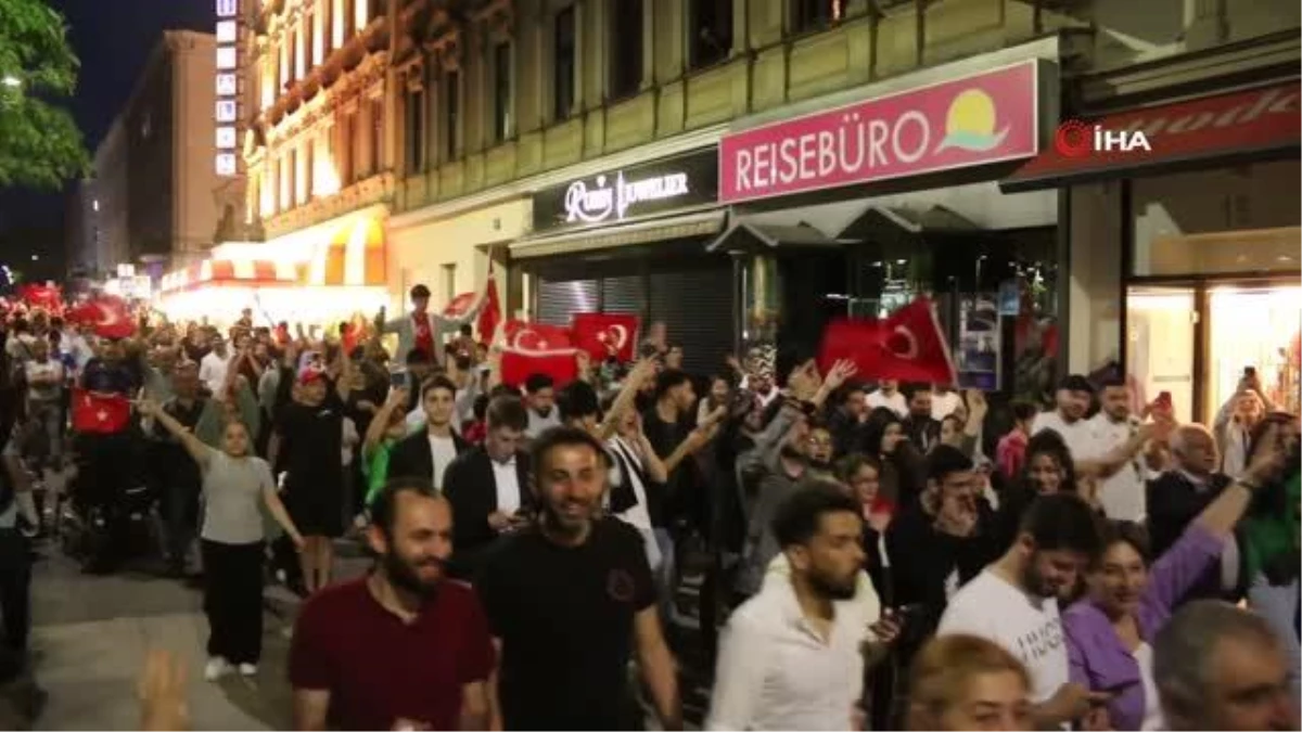 Viyana\'da Cumhurbaşkanı Erdoğan\'ın seçim zaferi coşkuyla kutlandı