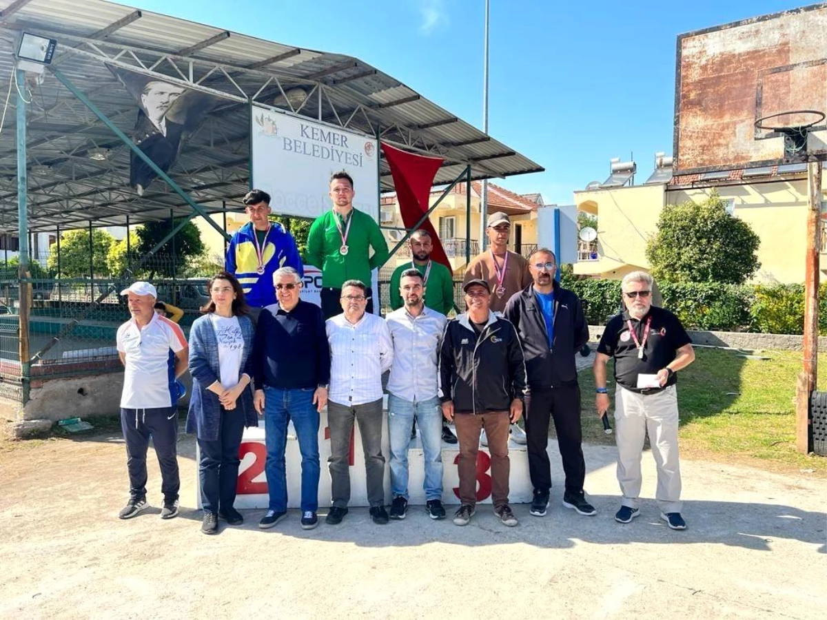 BARÜ Sporcuları Türkiye Petank Şampiyonasında 3 madalya ve bir kupa kazandı