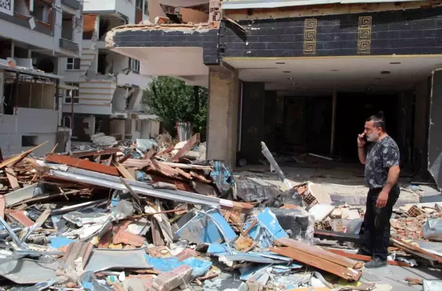 Hatay'da Depremde 30 Milyonluk Birikimini Kaybeden Esnafın Tek Dileği Topraklarında Ölmek