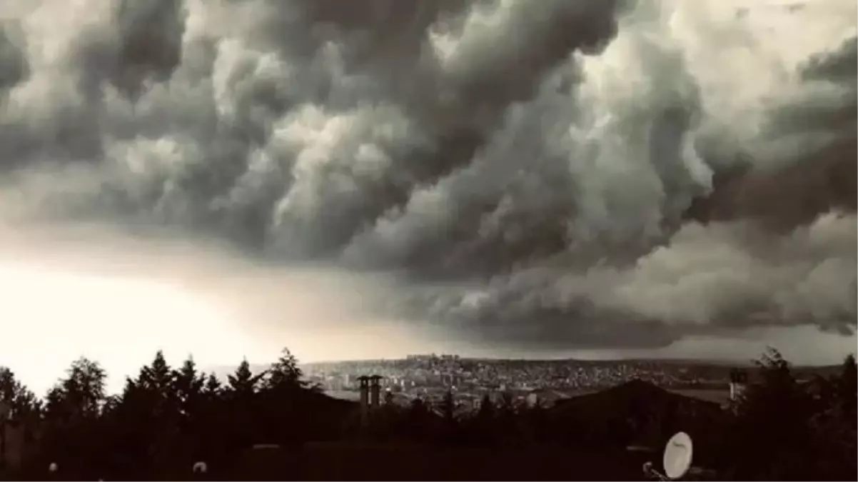 Galatasaray\'ın şampiyonluk maçı öncesi Ankara\'da afet uyarısı: Ekiplerin tüm izinleri kaldırılmıştır