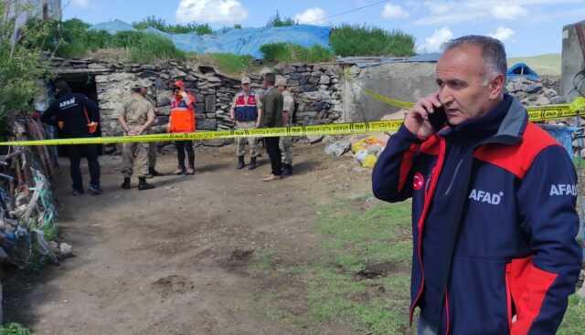KARS'ta Ahır Çöktü: İki Kişi Hayatını Kaybetti