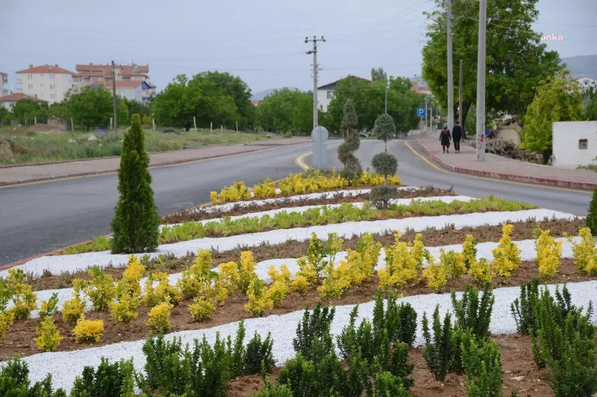 Kırşehir Belediyesi Altyapı Çalışmalarını Tamamlanan Noktalarda Sıcak Asfalt Seriyor