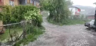 Koyulhisar'da Sağanak ve Dolu Etkili Oldu