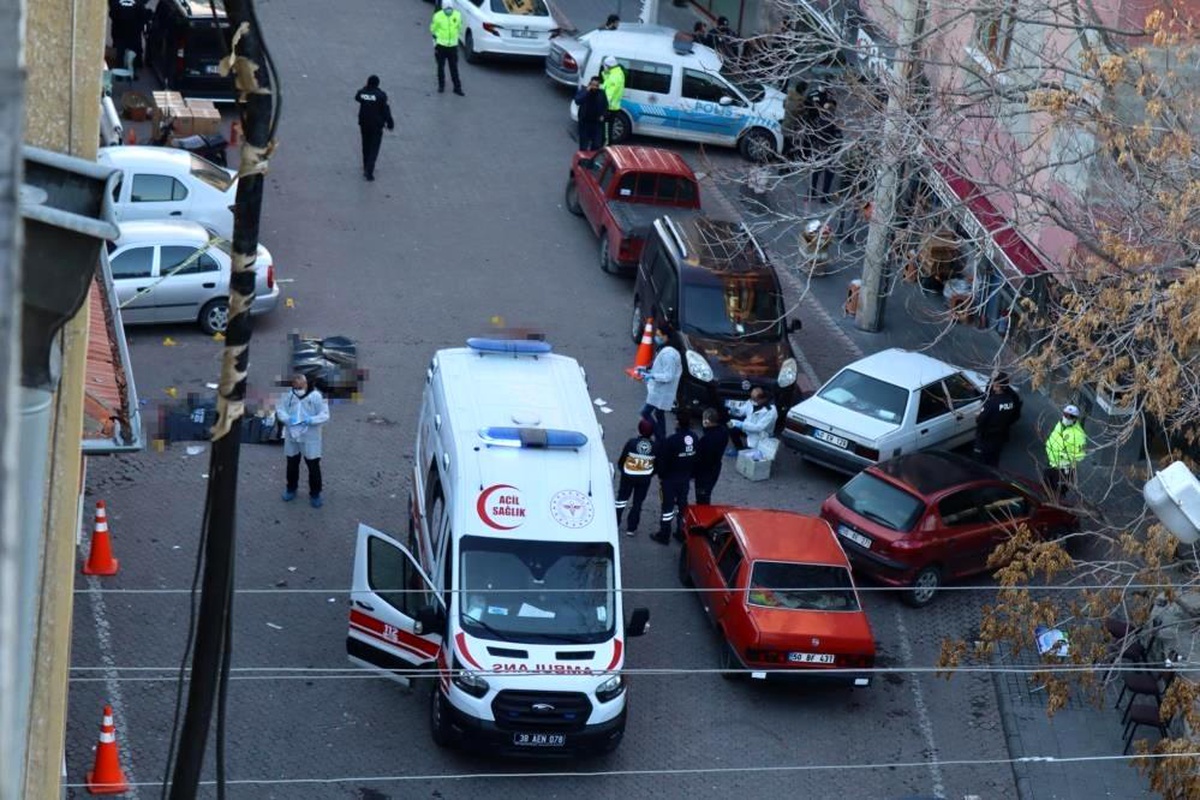 Kayseri\'de miras kavgası davasında sanık firari, duruşma ertelendi