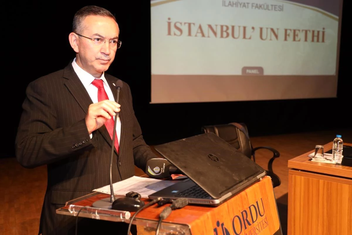 Ordu Üniversitesi\'nde İstanbul\'un Fethi Konulu Panel Düzenlendi