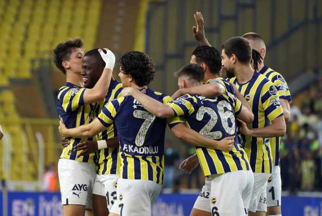Son Dakika: Jorge Jesus da çare olmadı! Fenerbahçe'nin şampiyonluk hasreti 9 yıla çıktı