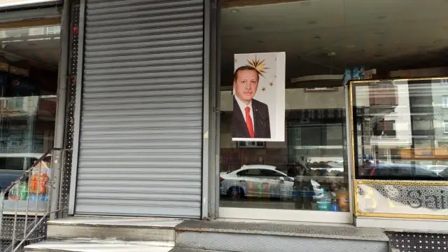 Sultangazi'de çocuğa hakaret eden fırıncının işyeri mühürlendi