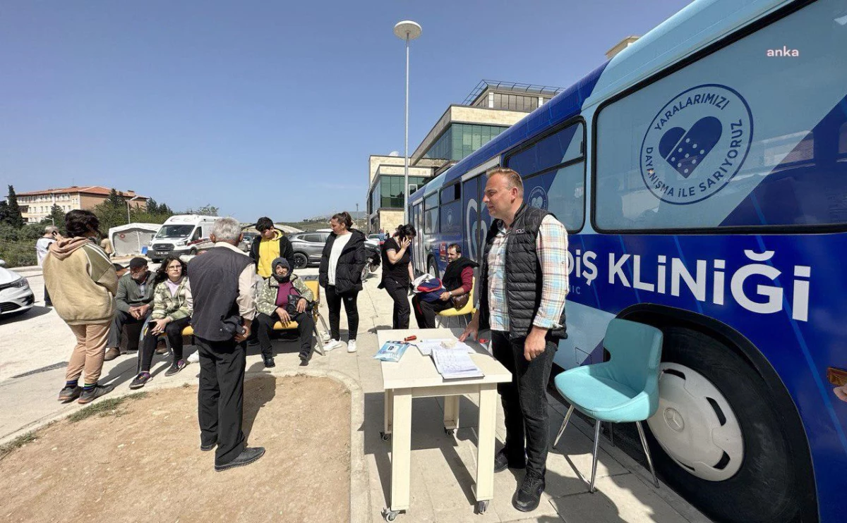 Tepebaşı Belediyesi Mobil Diş Kliniği ile Deprem Bölgesindeki Vatandaşlara Ücretsiz Hizmet Verdi