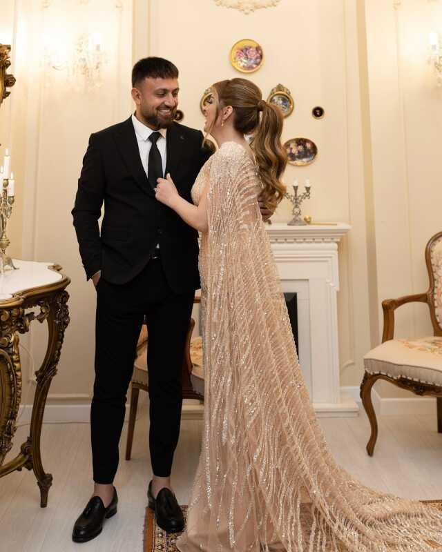 Ünal Turan ve şarkıcı Ceylan Koynat tünelde hız denemesi yaparken kaza yaptı