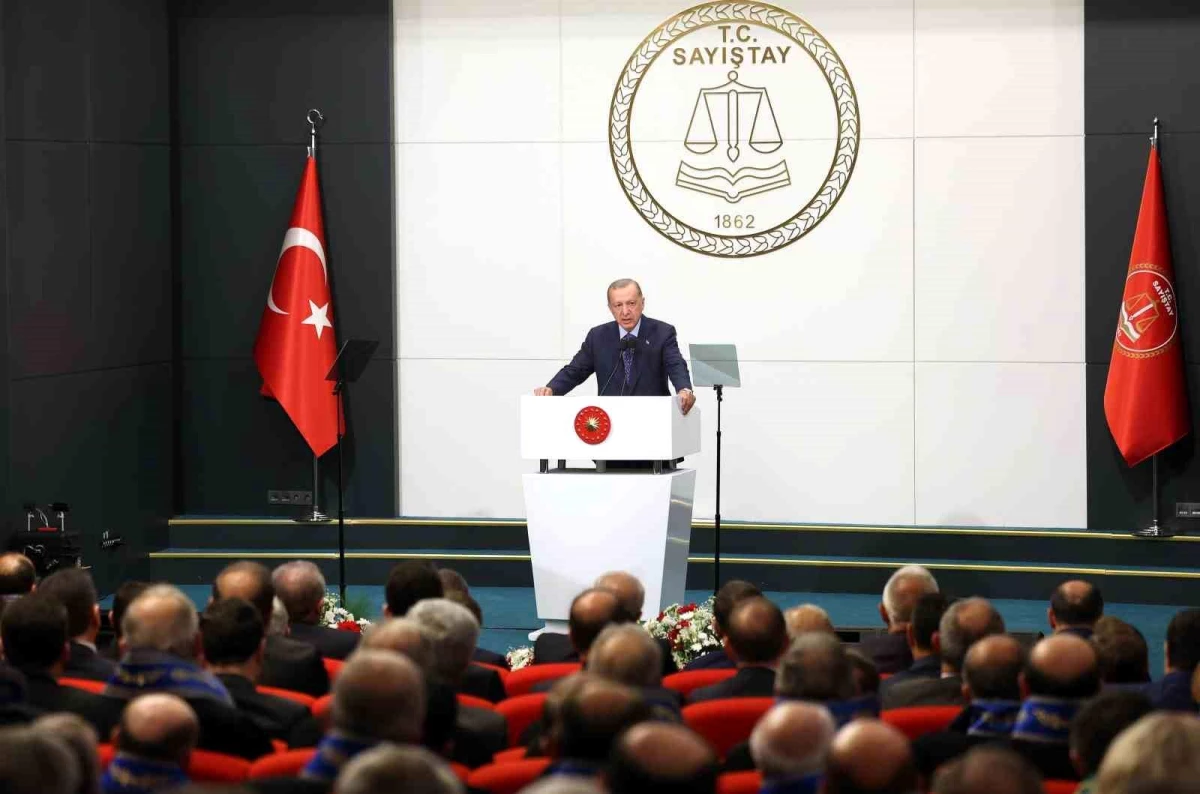 Cumhurbaşkanı Erdoğan: \'Tercihini hangi yönde kullanırsa kullansın sandığa giden vatandaşlarımıza karşı mesuliyet duygusu ile hareket ediyoruz\'