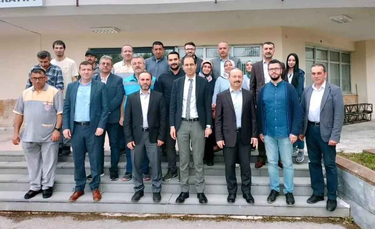 Erşan, evde sağlık hizmetleri personelini ziyaret etti