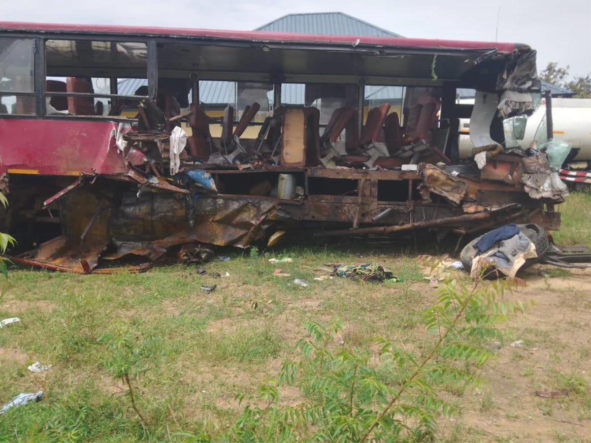 Gana\'da Feci Kaza: 16 Kişi Hayatını Kaybetti