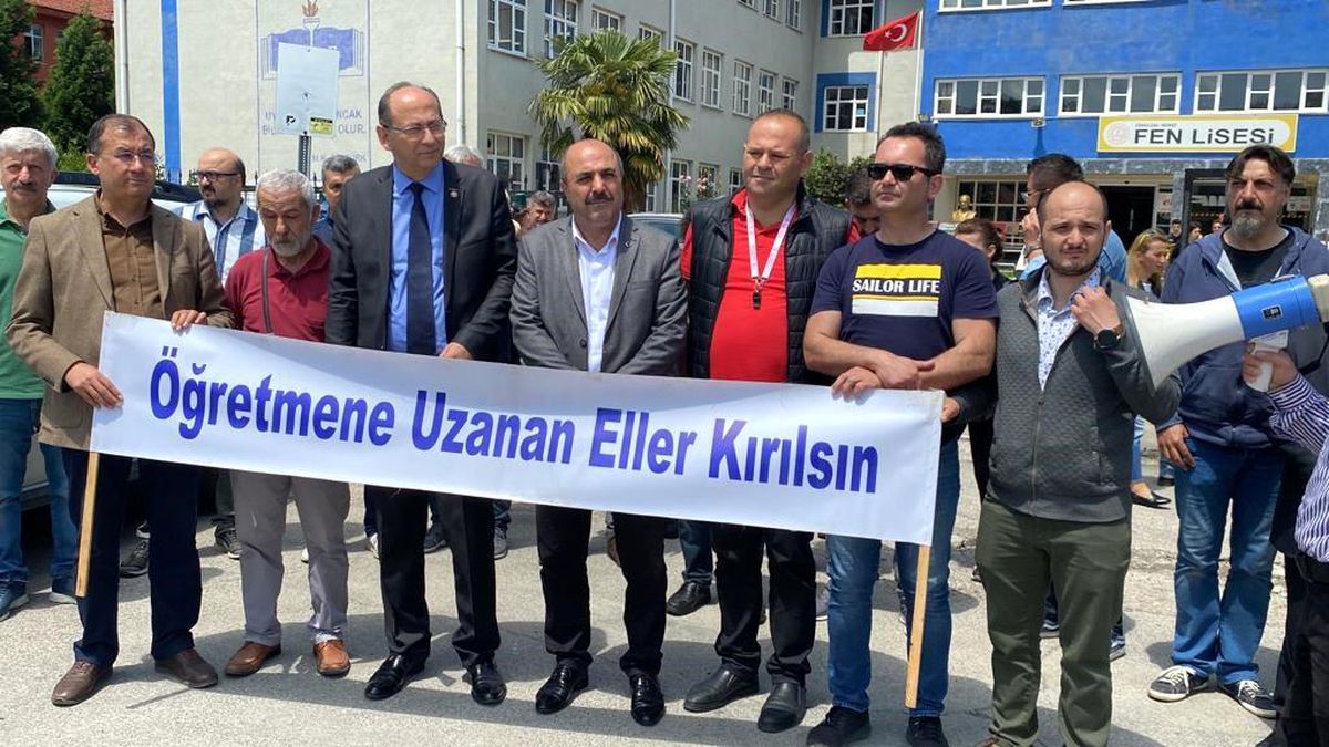 Zonguldak\'ta Öğretmene Saldırı: Sendika Başkanlarından Destek Açıklaması