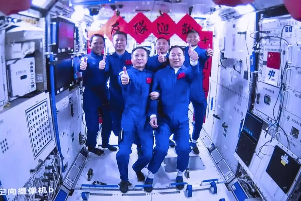 Shenzhou-16 Astronotları Çin Uzay İstasyonunun Çekirdek Modülüne Girdi