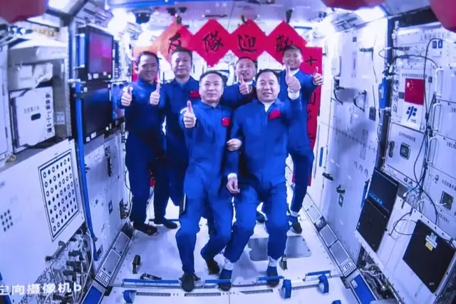 Shenzhou-16 Astronotları Çin Uzay İstasyonunun Çekirdek Modülüne Girdi