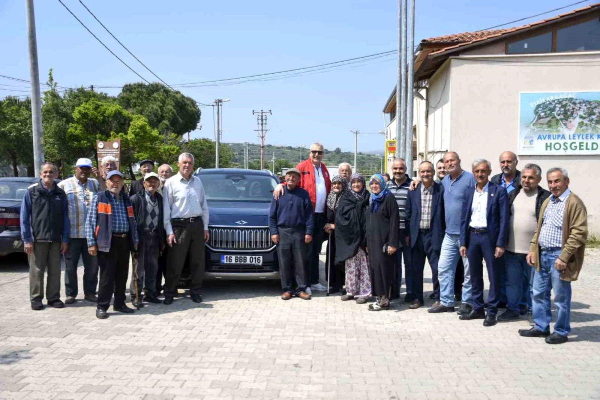 Karacabey Belediye Başkanı Ali Özkan, TOGG ile Leylek Köyü\'nü ziyaret etti
