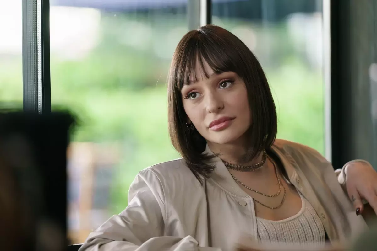 Alya Şahinler Kimdir? Camdaki Kız Laz Kızı Alya Şahinler Hakkında Bilinmesi Gerekenler