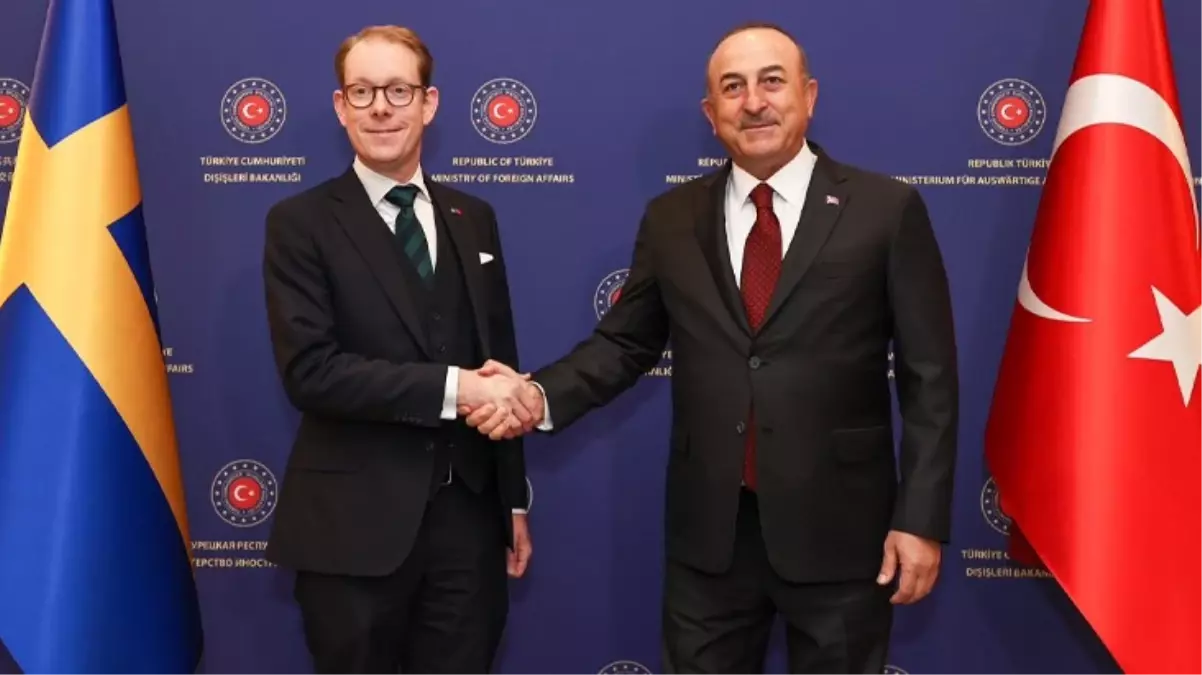 Bakan Çavuşoğlu\'ndan NATO üyeliği için onay bekleyen İsveç\'e mesaj: Teröre karşı somut adımlar atın