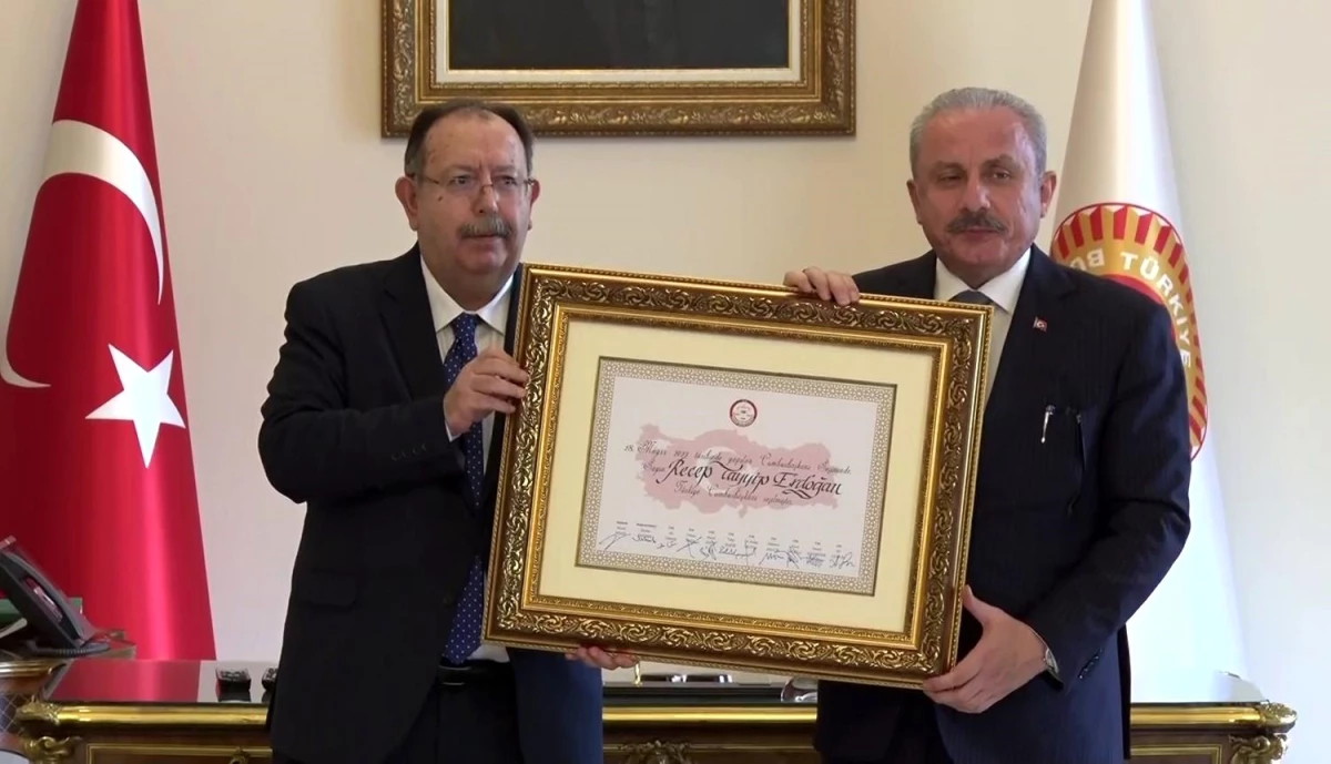 Cumhurbaşkanı Erdoğan\'ın mazbatası TBMM Başkanı Şentop\'a teslim edildi