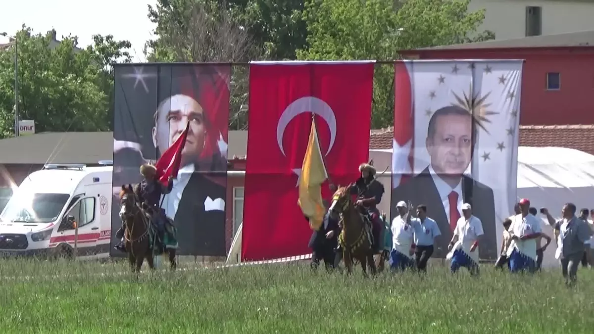 Türkiye Üniversiteler Yağlı Güreş Şampiyonası Edirne\'de başladı