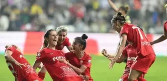 ABB FOMGET, Armisa Kuc'un hat-trick'iyle Kadınlar Futbol Süper Ligi şampiyonu oldu